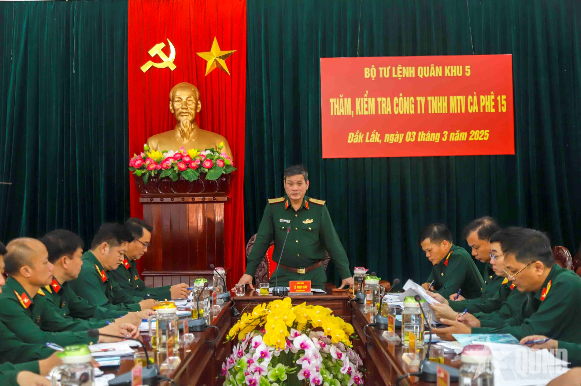 Củng cố, xây dựng thế trận lòng dân ngày càng vững chắc